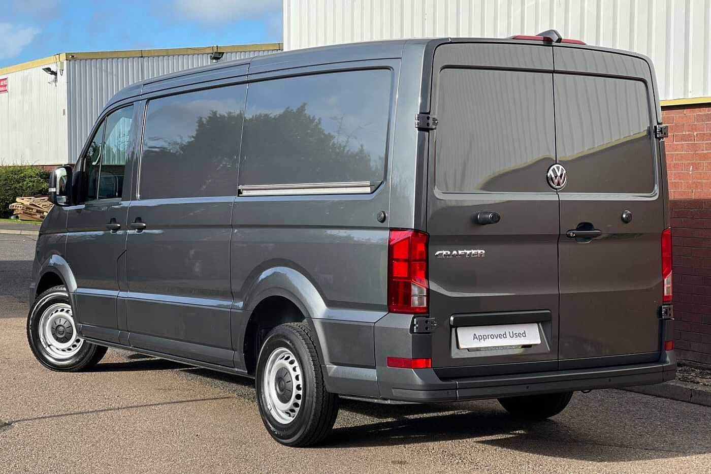 Volkswagen Crafter CR35 Trendline MWB 177PS 2.0 TDI FWD-Business Pack -Delivery Miles-LOW ROOF