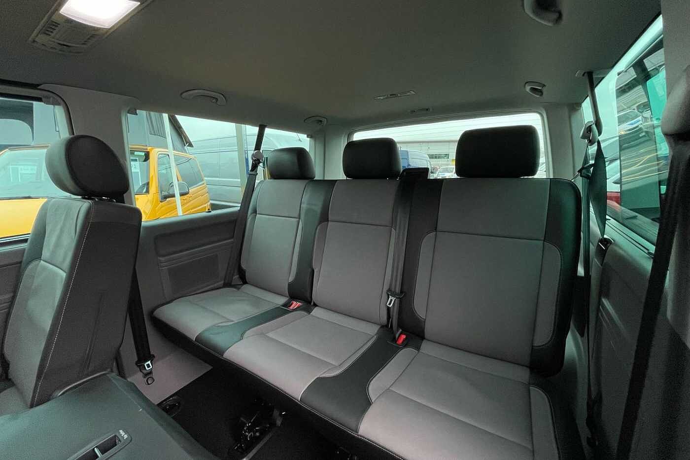 Volkswagen Transporter Shuttle T32 LWB Diesel 2.0 TDI 204PS SE Minibus DSG 8 Seats-Great Spec
