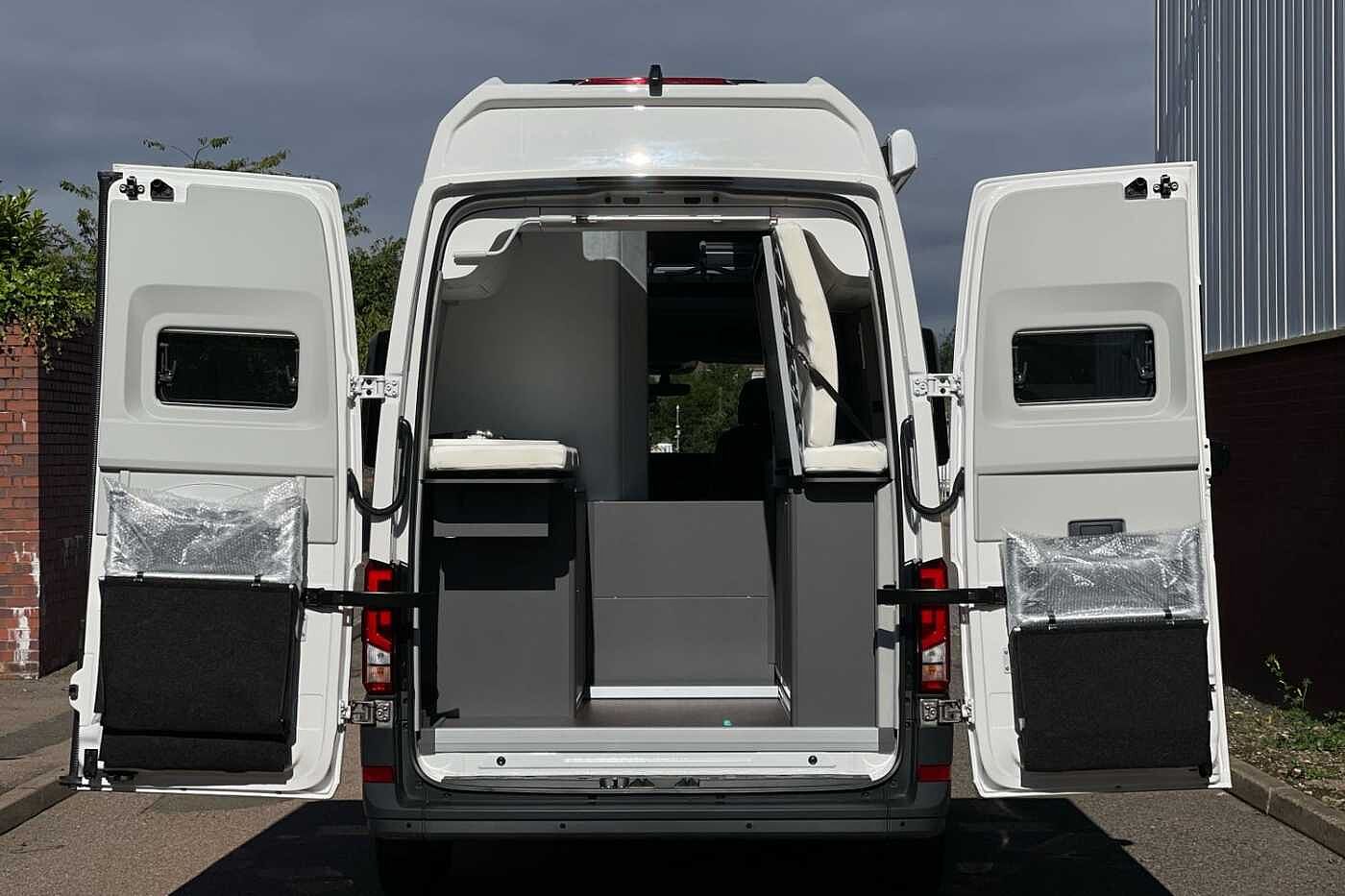 Volkswagen Grand California Diesel Estate 2.0 TDI 600 5dr Tip Auto 3.88T-4 Berth-2023-Delivery Miles-Amazing Spec!
