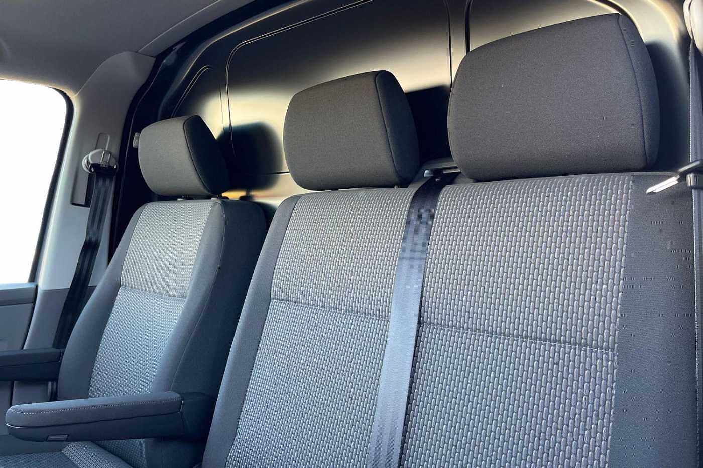 Volkswagen Transporter T30 LWB Diesel 2.0 TDI 150 Highline LWB DSG Auto-NAV-LED's-Tailgate-2023