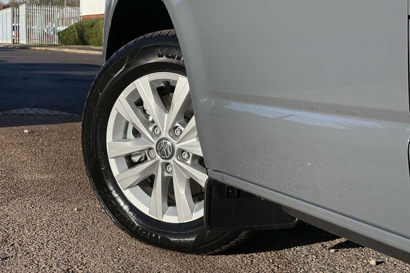 Volkswagen Transporter T30 LWB Diesel 2.0 TDI 150 Highline LWB DSG Auto-NAV-LED's-Tailgate-2023