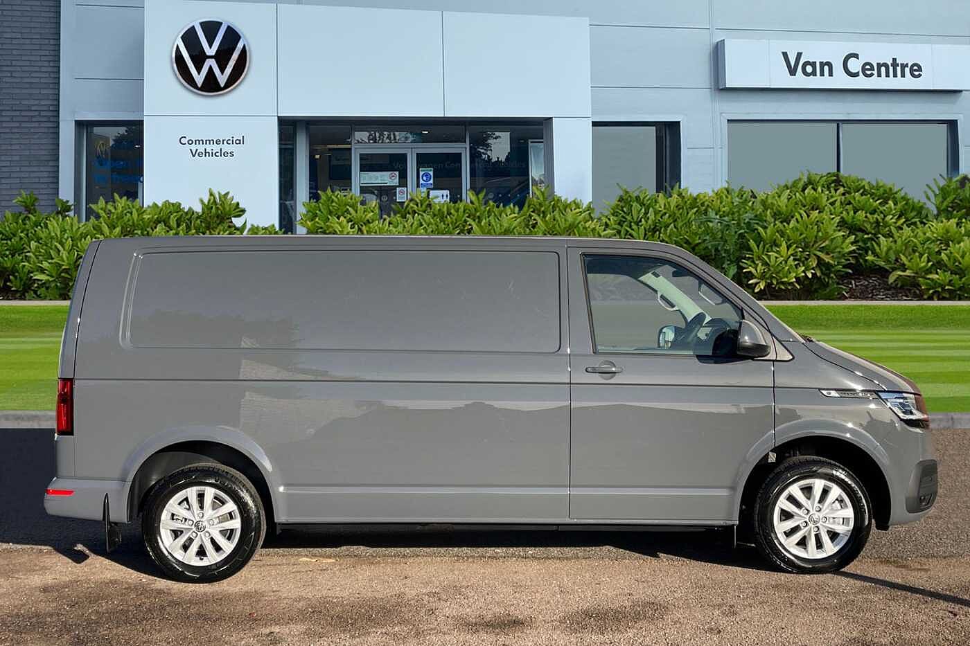 Volkswagen Transporter T30 LWB Diesel 2.0 TDI 150 Highline LWB DSG Auto-NAV-LED's-Tailgate-2023