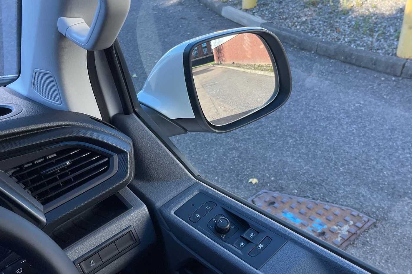 Volkswagen Transporter T30 LWB Diesel 2.0 TDI 150 Highline LWB DSG Auto-NAV-LED's-Tailgate-2023