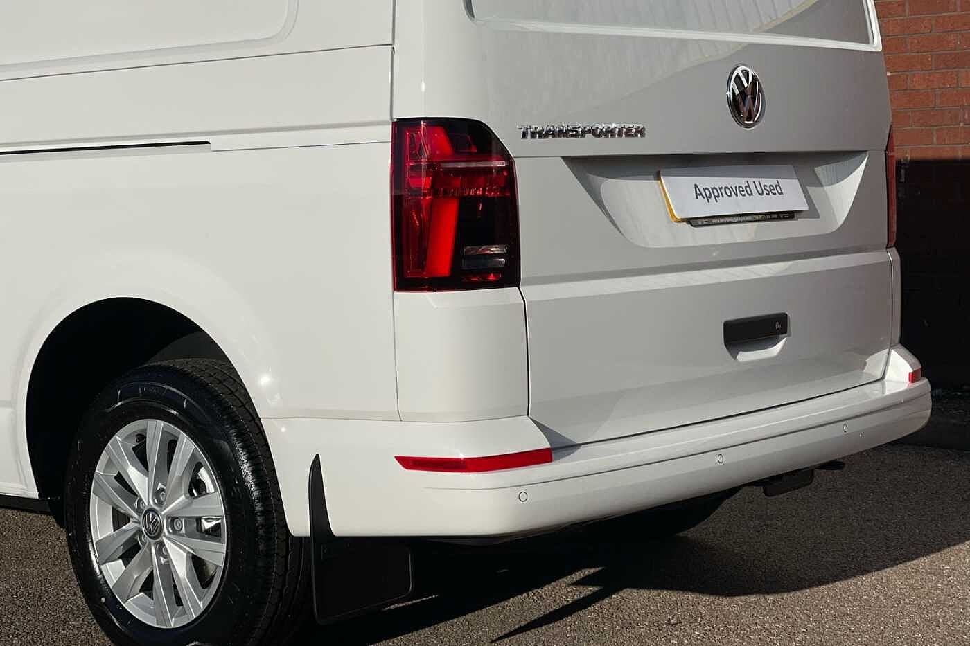 Volkswagen Transporter T30 LWB Diesel 2.0 TDI 150 Highline LWB DSG Auto-NAV-LED's-Tailgate-2023