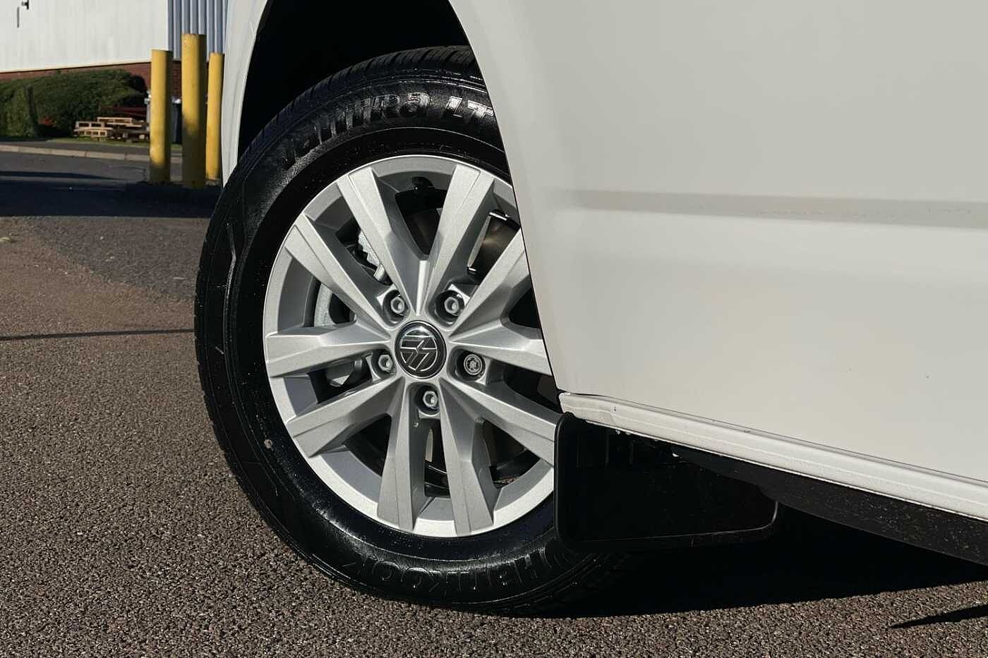 Volkswagen Transporter T30 LWB Diesel 2.0 TDI 150 Highline LWB DSG Auto-NAV-LED's-Tailgate-2023