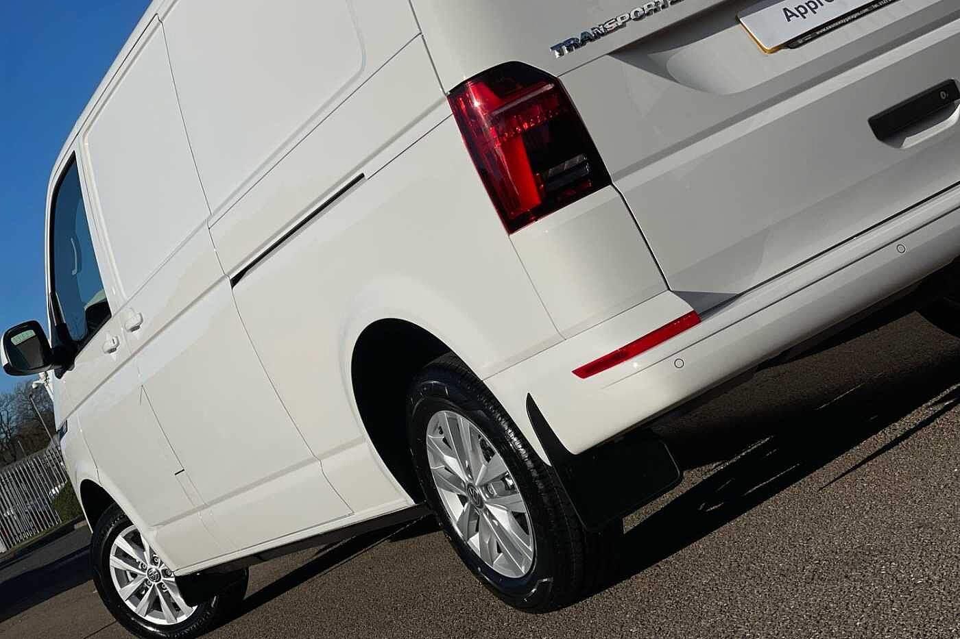 Volkswagen Transporter T30 LWB Diesel 2.0 TDI 150 Highline LWB DSG Auto-NAV-LED's-Tailgate-2023