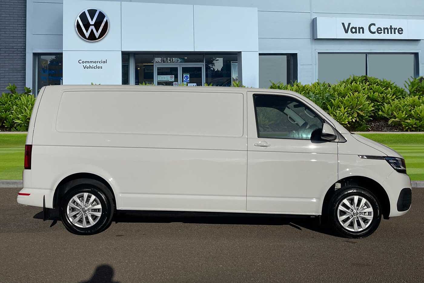 Volkswagen Transporter T30 LWB Diesel 2.0 TDI 150 Highline LWB DSG Auto-NAV-LED's-Tailgate-2023
