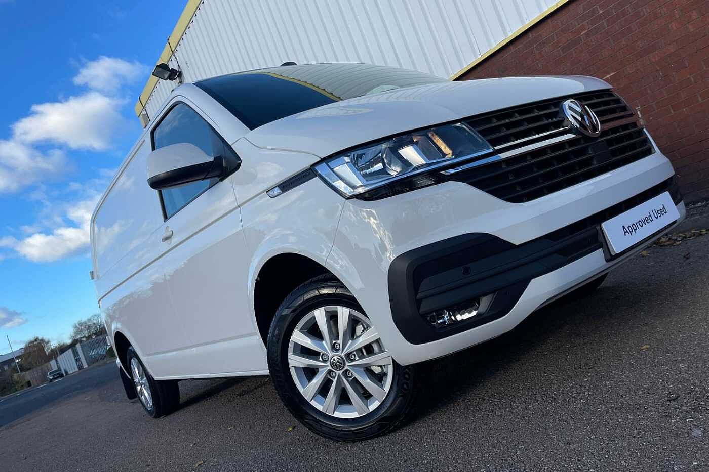 Volkswagen Transporter 2.0TDI 110ps T28 Highline BMT SWB--Delivery Miles