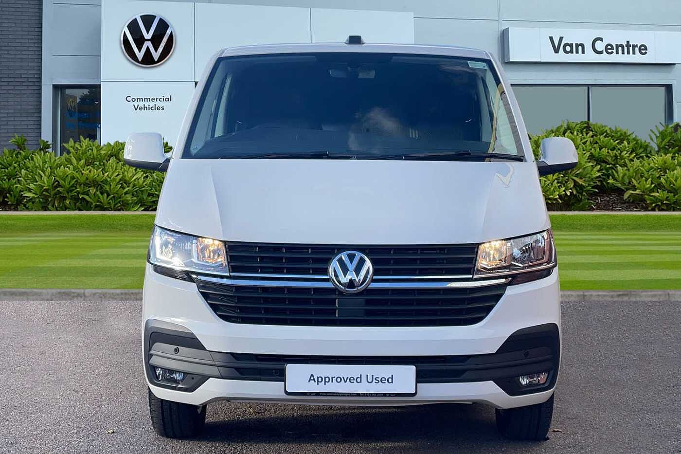 Volkswagen Transporter 2.0TDI 110ps T28 Highline BMT SWB--Delivery Miles