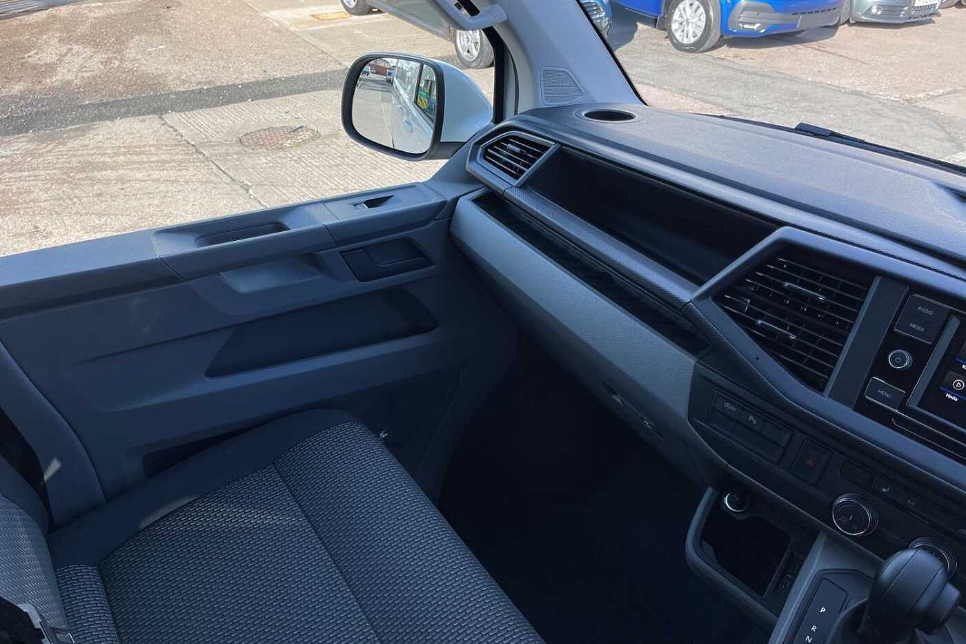 Volkswagen Transporter 2.0TDI 110ps T28 Highline BMT SWB--Delivery Miles +LED's/Camera