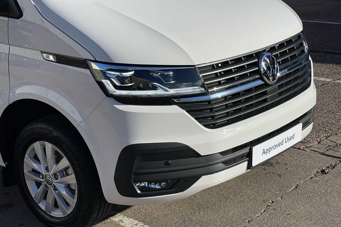 Volkswagen Transporter 2.0TDI 110ps T28 Highline BMT SWB--Delivery Miles +LED's/Camera