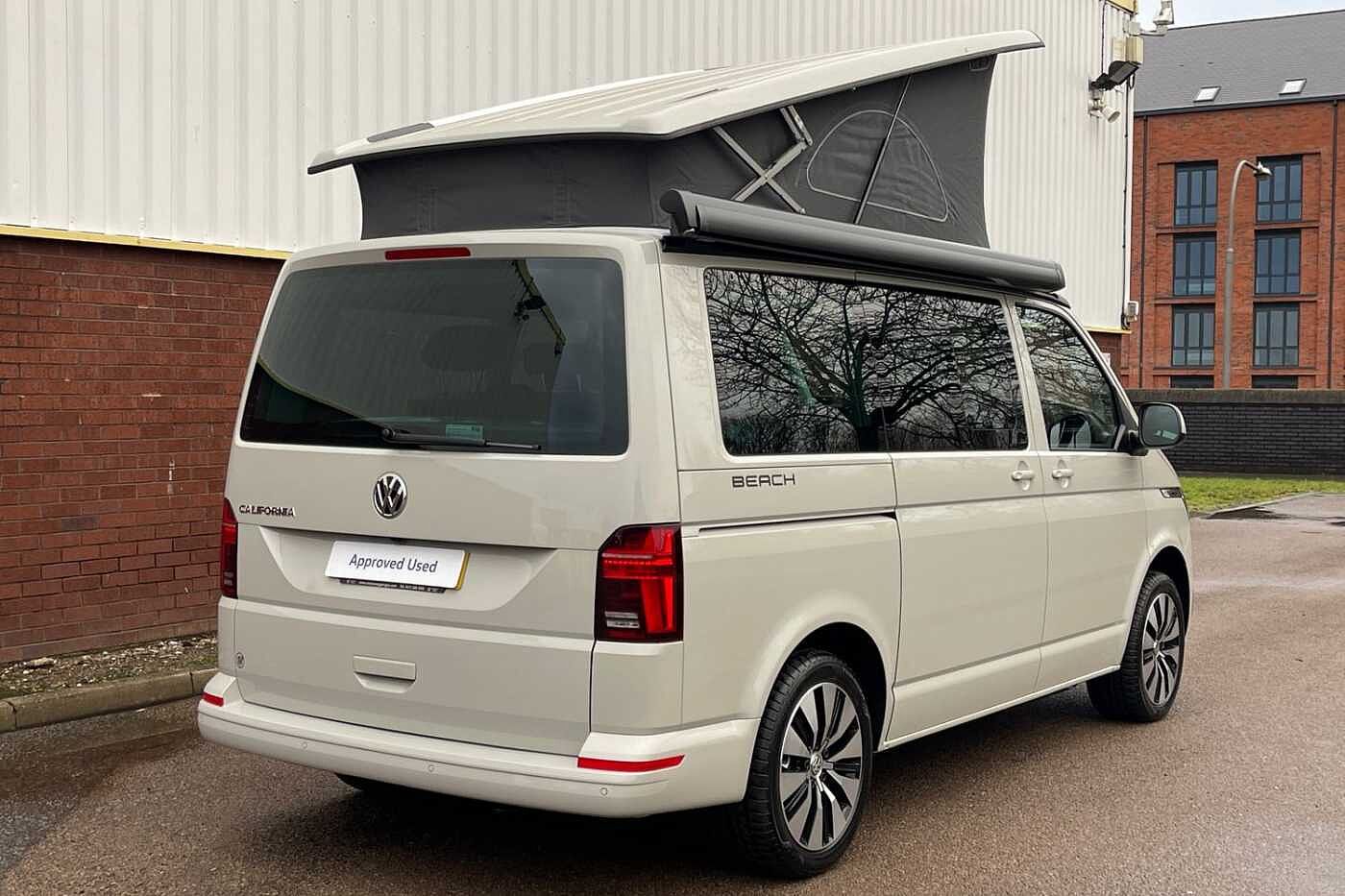 Volkswagen California Beach Camper SWB 150 PS 2.0 TDI 7sp DSG + Night Heater-Delivery Miles