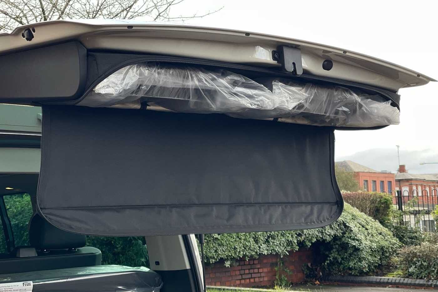Volkswagen California Beach Camper SWB 150 PS 2.0 TDI 7sp DSG + Night Heater-Delivery Miles