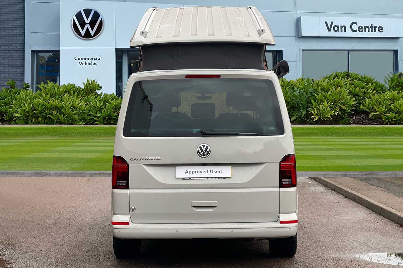 Volkswagen California Beach Camper SWB 150 PS 2.0 TDI 7sp DSG + Night Heater-Delivery Miles