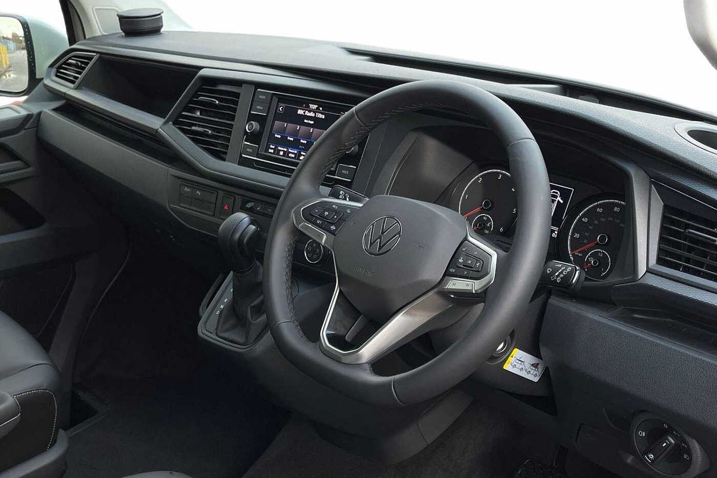 Volkswagen California Beach Camper SWB 150 PS 2.0 TDI 7sp DSG + Night Heater-Delivery Miles