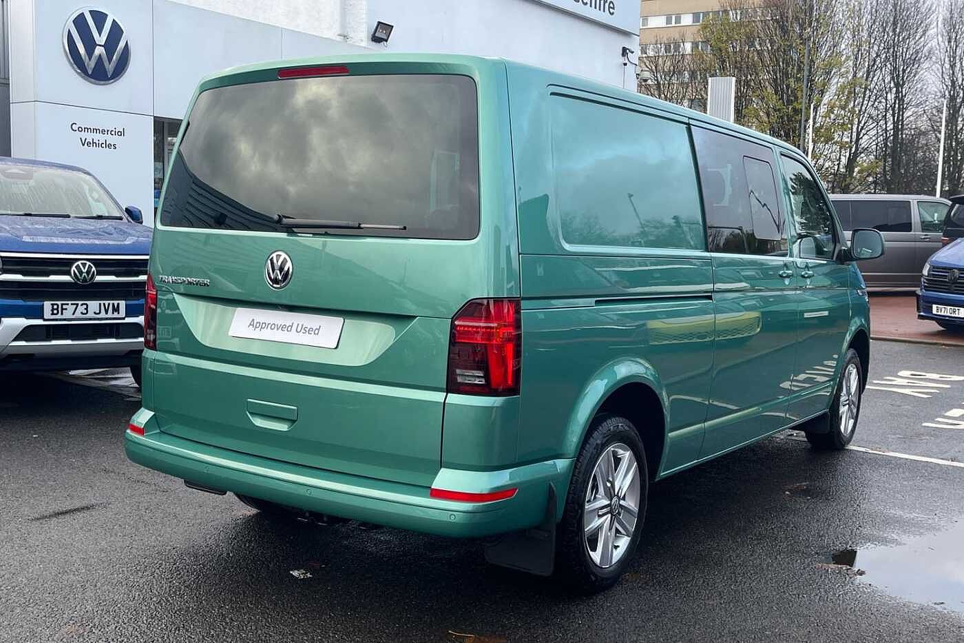 Volkswagen Transporter T32 LWB Kombi Highline 2.0 TDI 150PS DSG-Delivery Miles-Great Spec!
