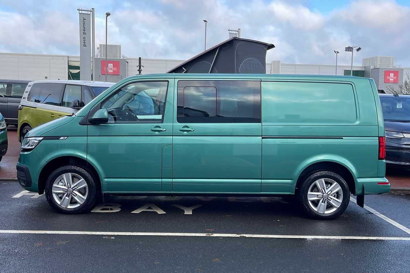 Volkswagen Transporter T32 LWB Kombi Highline 2.0 TDI 150PS DSG-Delivery Miles-Great Spec!