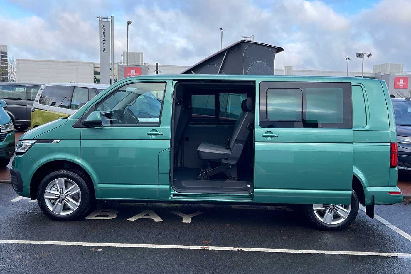 Volkswagen Transporter T32 LWB Kombi Highline 2.0 TDI 150PS DSG-Delivery Miles-Great Spec!