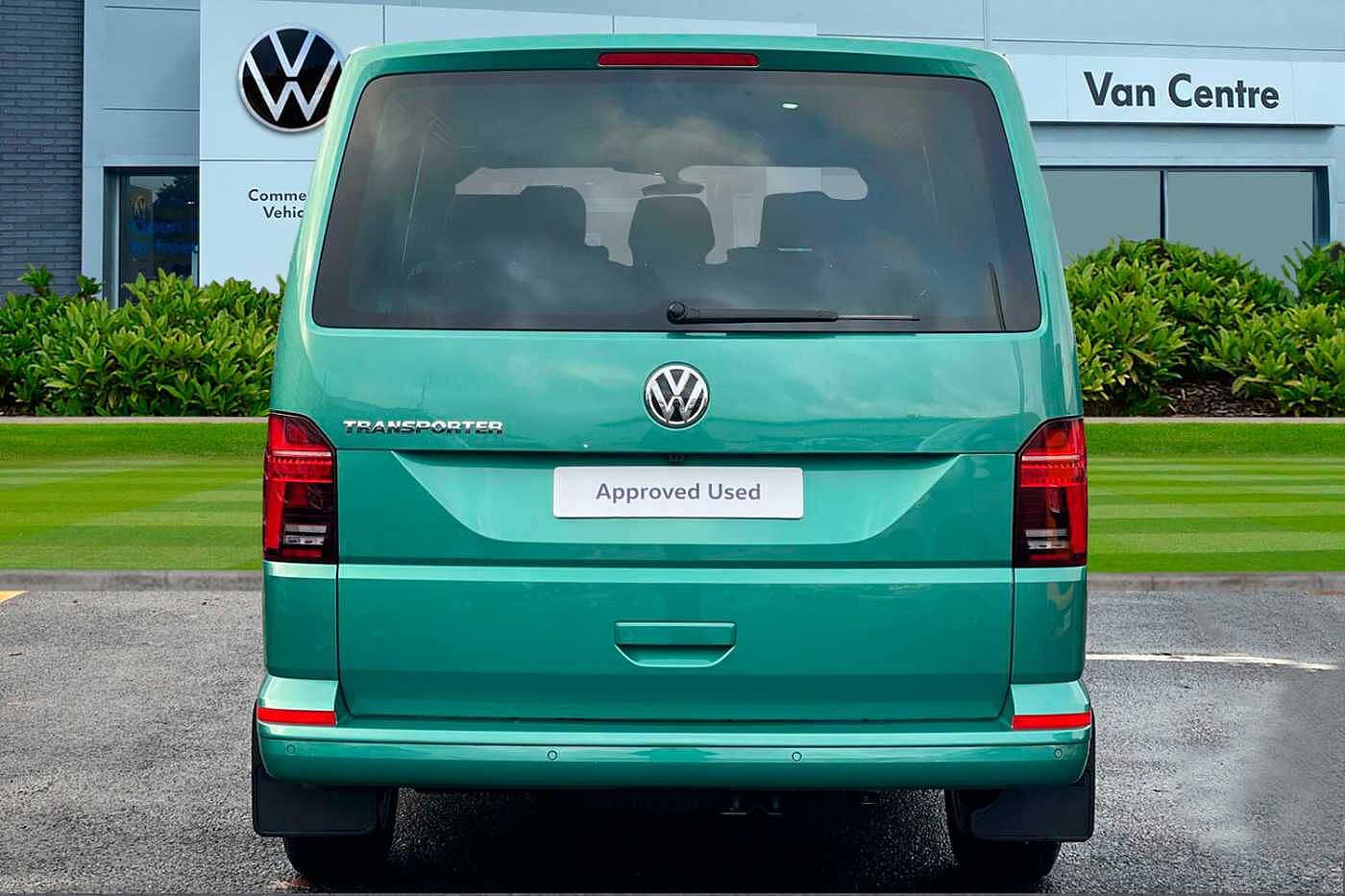 Volkswagen Transporter T32 LWB Kombi Highline 2.0 TDI 150PS DSG-Delivery Miles-Great Spec!