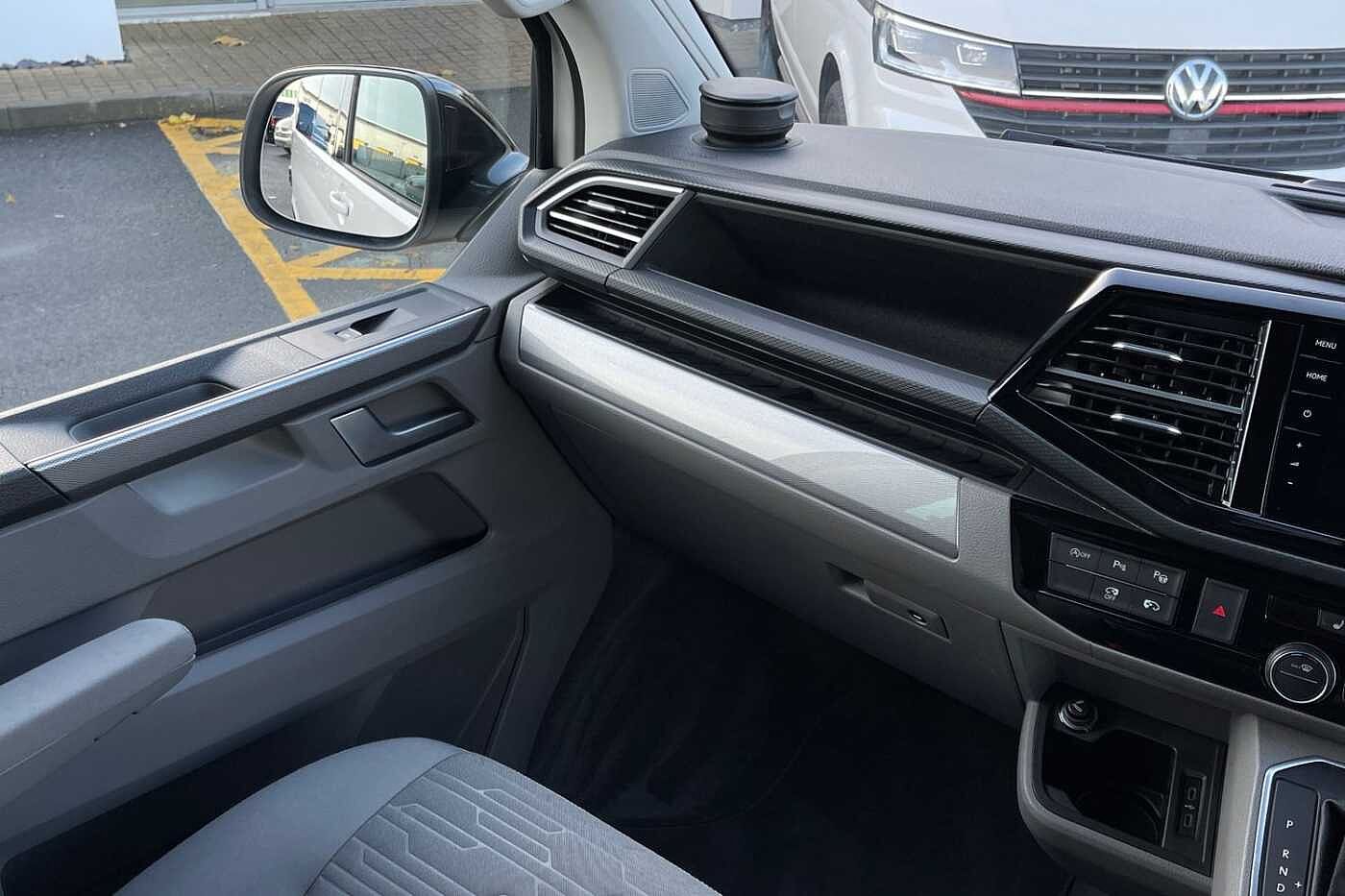 Volkswagen California Diesel Estate 2.0 TDI Ocean 204ps 4dr DSG Auto-Sport Styling Pack + Detachable Tow Bar