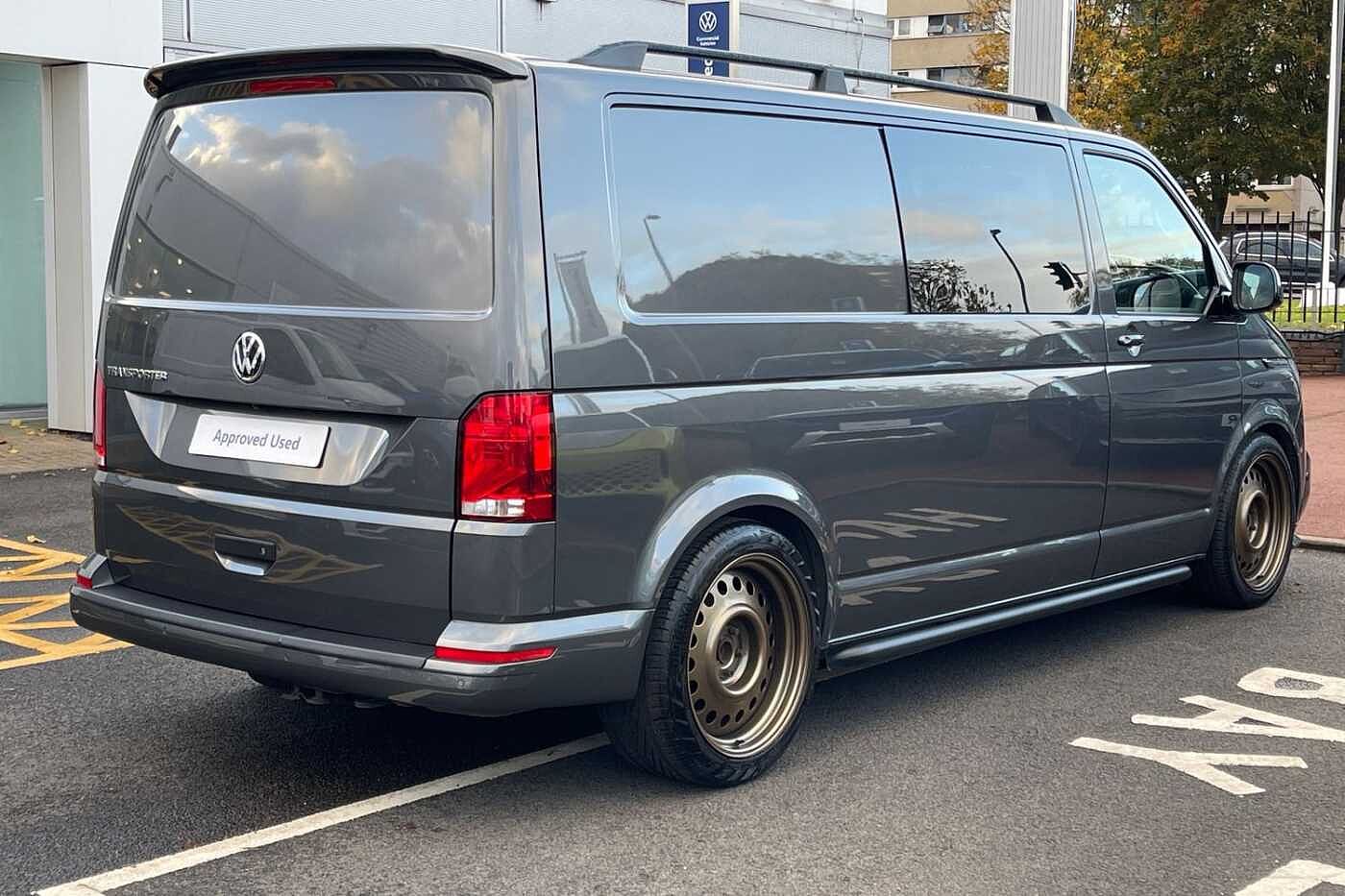 Volkswagen Transporter T32 Kombi Highline LWB 150 PS 2.0 TDI 7sp DSG-ABT Kit