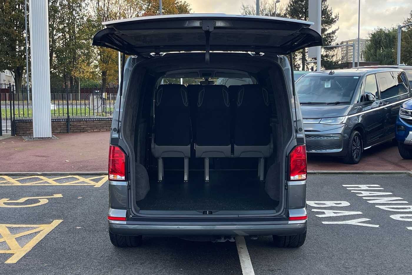 Volkswagen Transporter T32 Kombi Highline LWB 150 PS 2.0 TDI 7sp DSG-ABT Kit