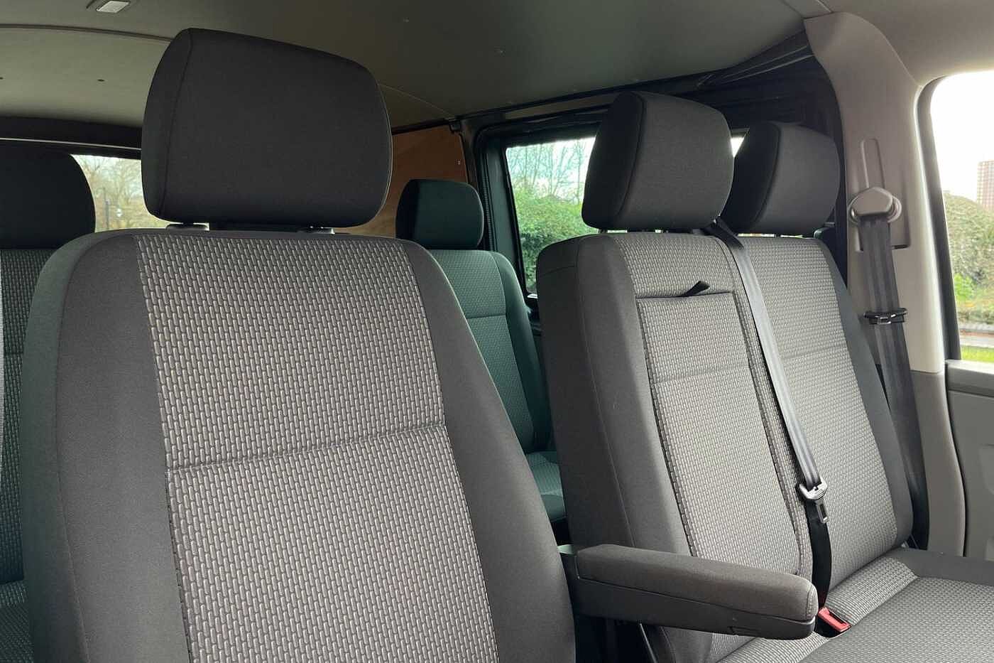 Volkswagen Transporter T32 Kombi Highline LWB 204 PS 2.0 TDI 7sp DSG Auto