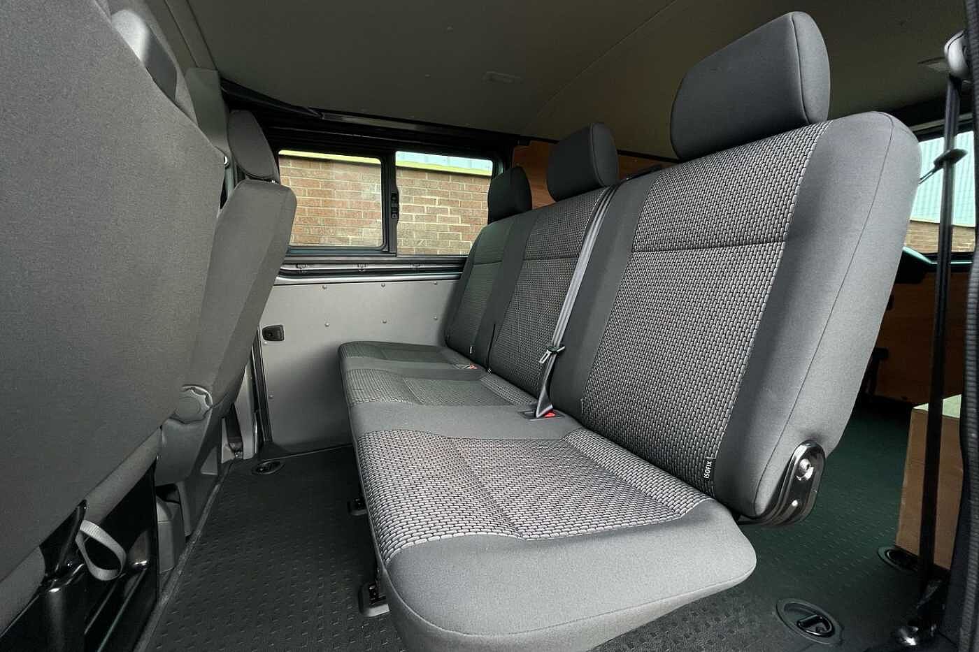 Volkswagen Transporter T32 Kombi Highline LWB 204 PS 2.0 TDI 7sp DSG Auto