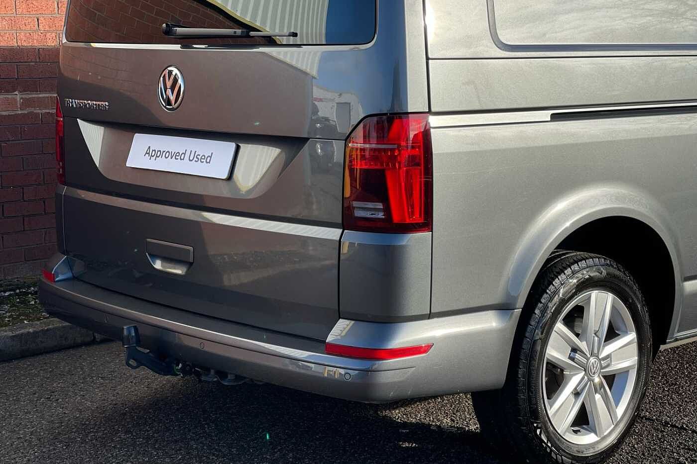 Volkswagen Transporter T32 Kombi Highline LWB 204 PS 2.0 TDI 7sp DSG Auto
