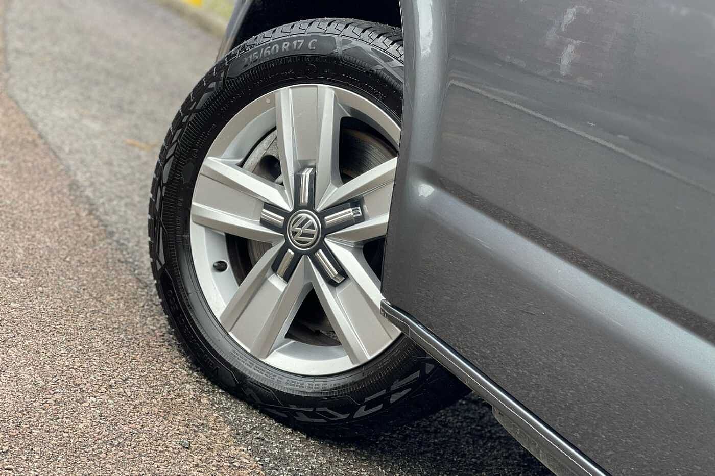 Volkswagen Transporter T32 Kombi Highline LWB 204 PS 2.0 TDI 7sp DSG Auto