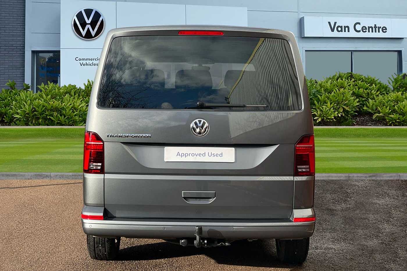 Volkswagen Transporter T32 Kombi Highline LWB 204 PS 2.0 TDI 7sp DSG Auto