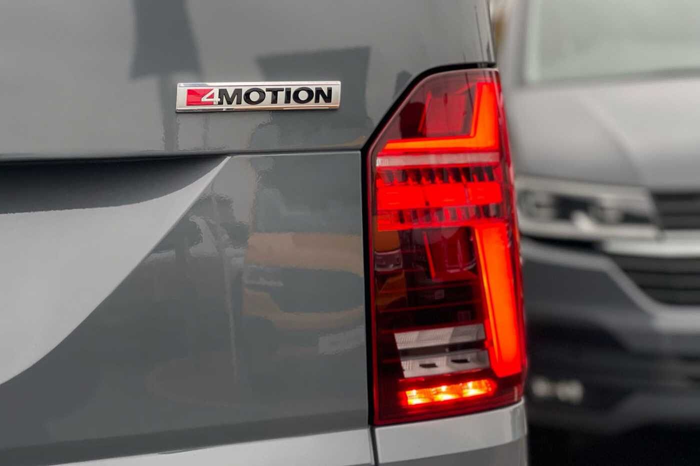 Volkswagen Transporter 2.0 BiTDI 204PS T32 Highline SWB 4M 4X4 DSG-Tailgate/NAV/LED's