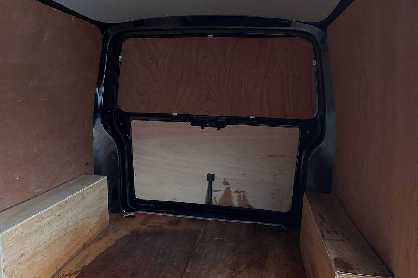 Volkswagen Transporter T30 Panel van Highline LWB 150 PS 2.0 TDI 6sp Manual LED's + Tailgate