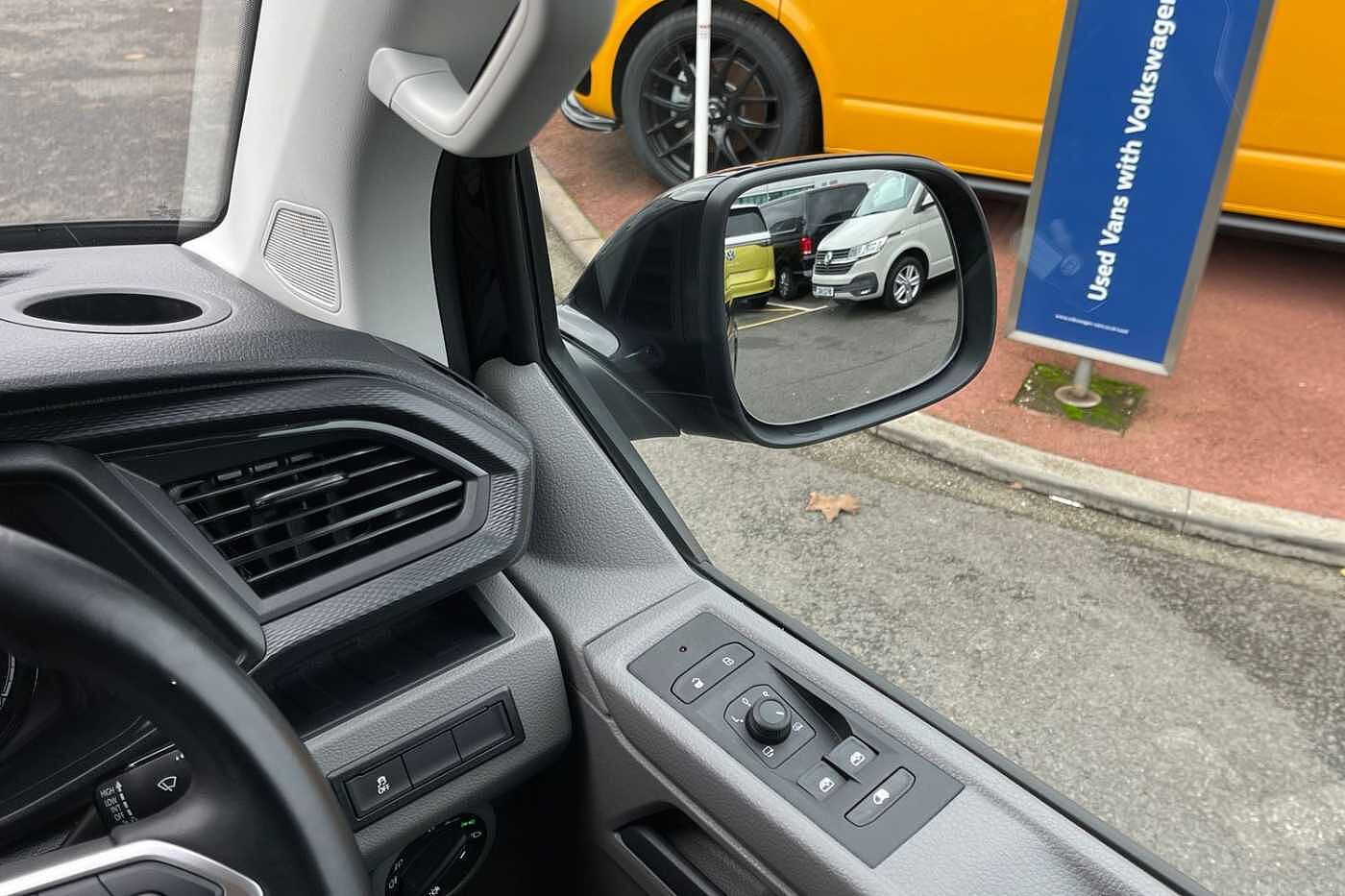 Volkswagen Transporter T30 Panel van Highline LWB 150 PS 2.0 TDI 6sp Manual LED's + Tailgate
