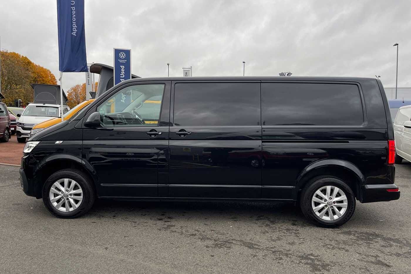 Volkswagen Transporter T30 Panel van Highline LWB 150 PS 2.0 TDI 6sp Manual LED's + Tailgate