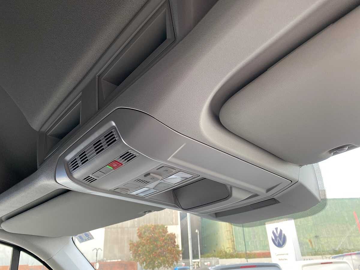 Volkswagen Crafter Cr35 Mwb Diesel Fwd 2.0 TDI 102Ps Startline High Roof Van
