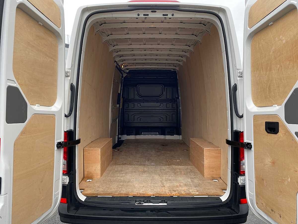 Volkswagen Crafter Cr35 Lwb Diesel Fwd 2.0 TDI 102Ps Startline High Roof Van