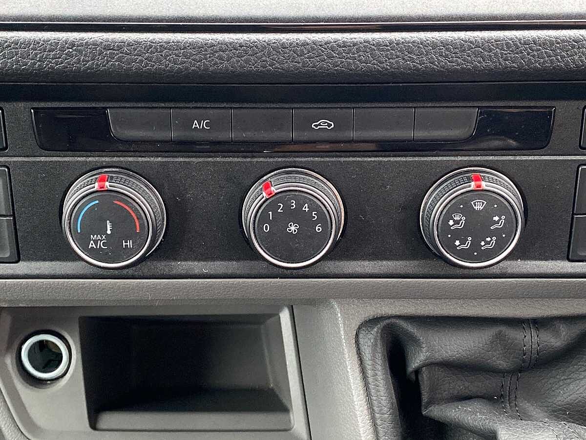 Volkswagen Crafter Cr35 Mwb Diesel Fwd 2.0 TDI 102Ps Startline High Roof Van