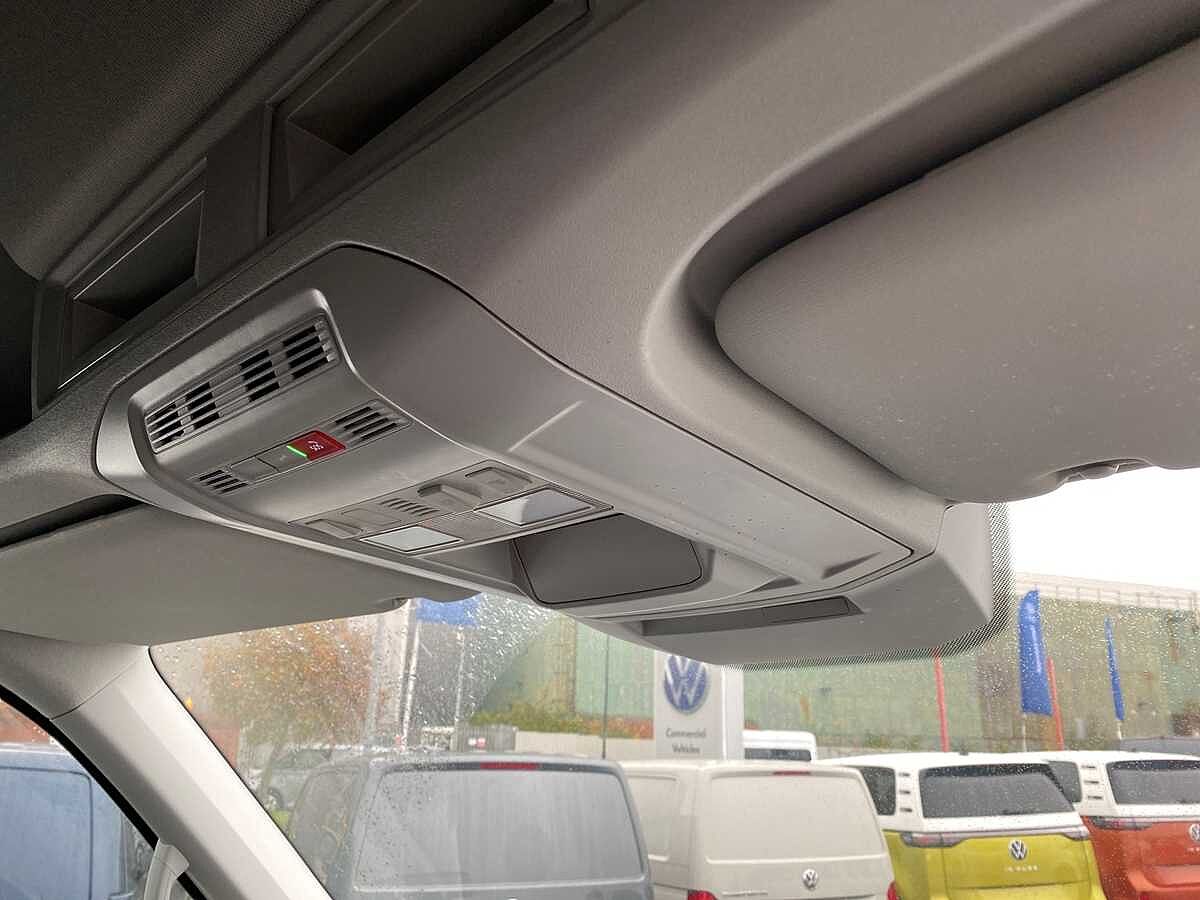 Volkswagen Crafter Cr35 Mwb Diesel Fwd 2.0 TDI 102Ps Startline High Roof Van