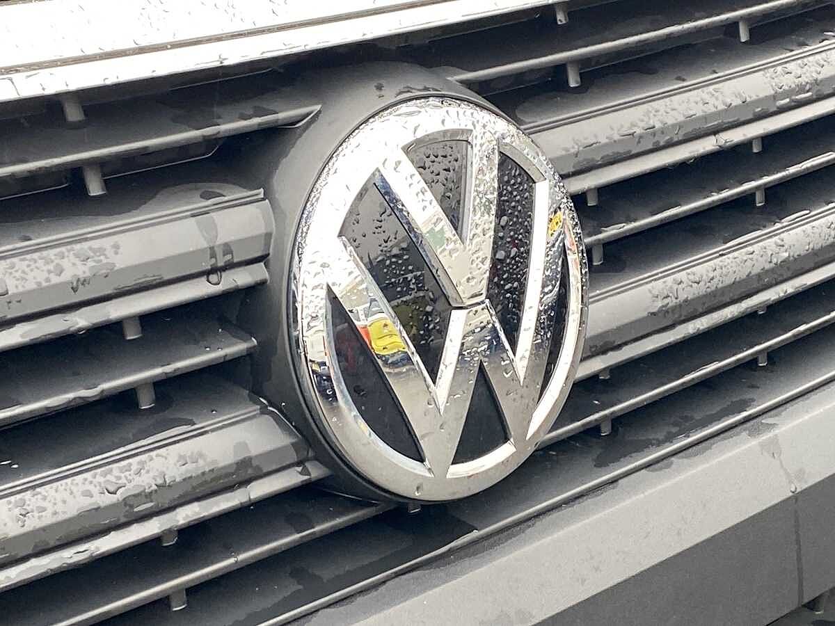Volkswagen Crafter Cr35 Mwb Diesel Fwd 2.0 TDI 102Ps Startline High Roof Van