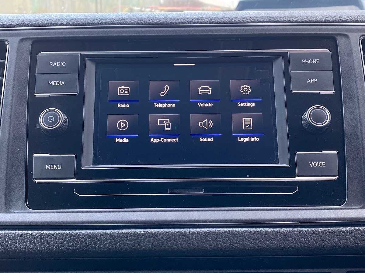 Volkswagen Crafter Cr35 Lwb Diesel Fwd 2.0 TDI 140Ps Trendline High Roof Van Auto