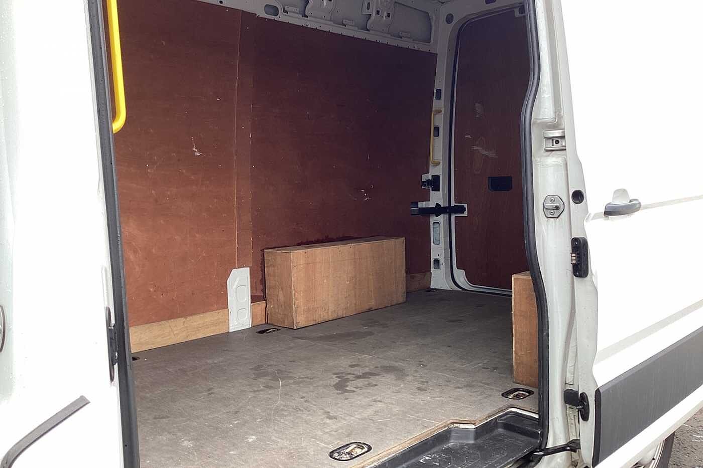 Volkswagen Crafter 2.0 TDI 140ps Trendline Business High Roof Van (01