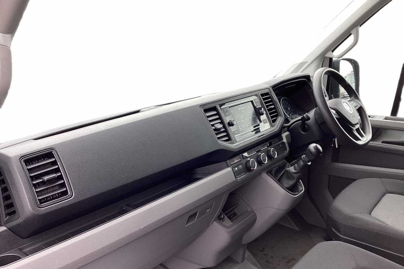 Volkswagen Crafter 2.0 TDI 140ps Trendline Business High Roof Van (01