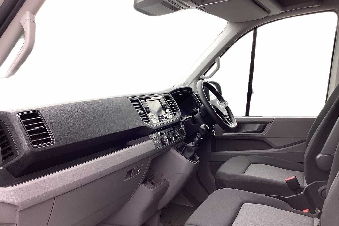 Volkswagen Crafter 2.0 TDI 140ps Trendline Business High Roof Van (01