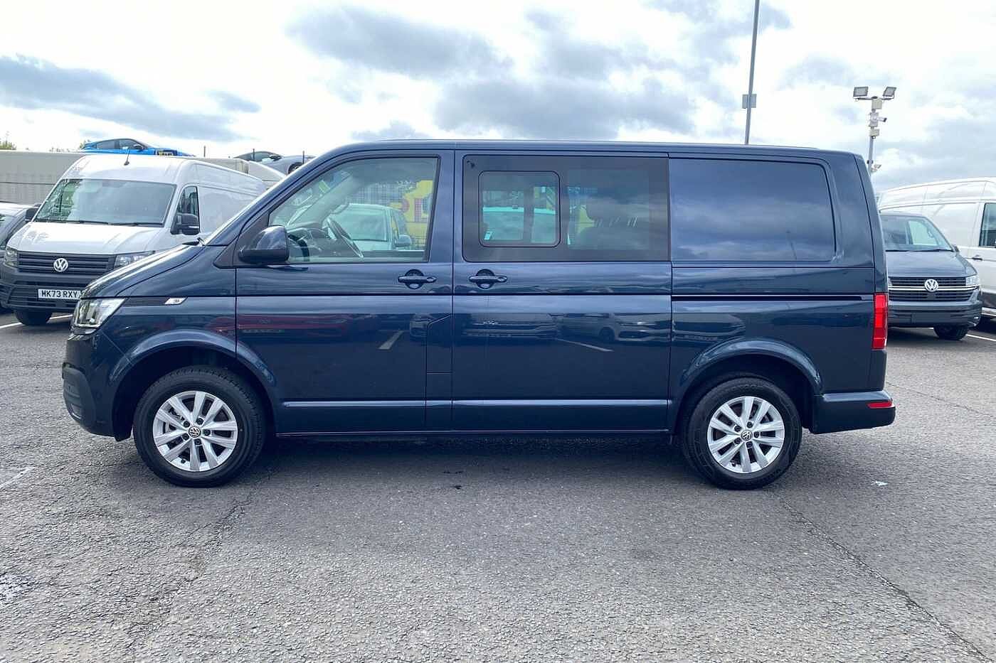 Volkswagen Transporter 2.0 TDI 150 Highline Kombi Van DSG