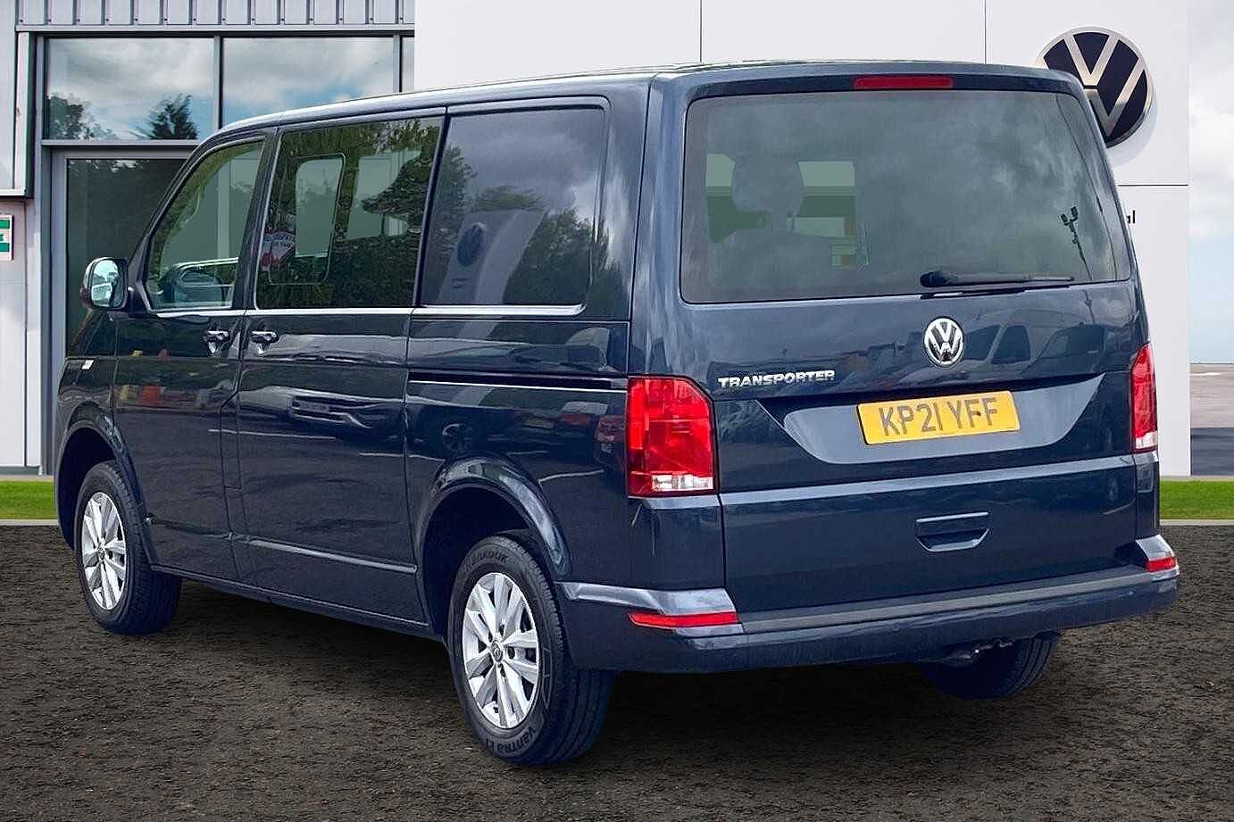 Volkswagen Transporter 2.0 TDI 150 Highline Kombi Van DSG