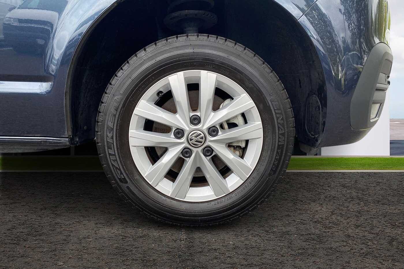 Volkswagen Transporter 2.0 TDI 150 Highline Kombi Van DSG