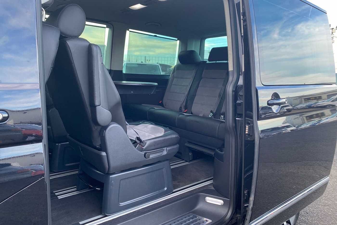 Volkswagen Caravelle 2.0 TDI Executive 150 5dr DSG