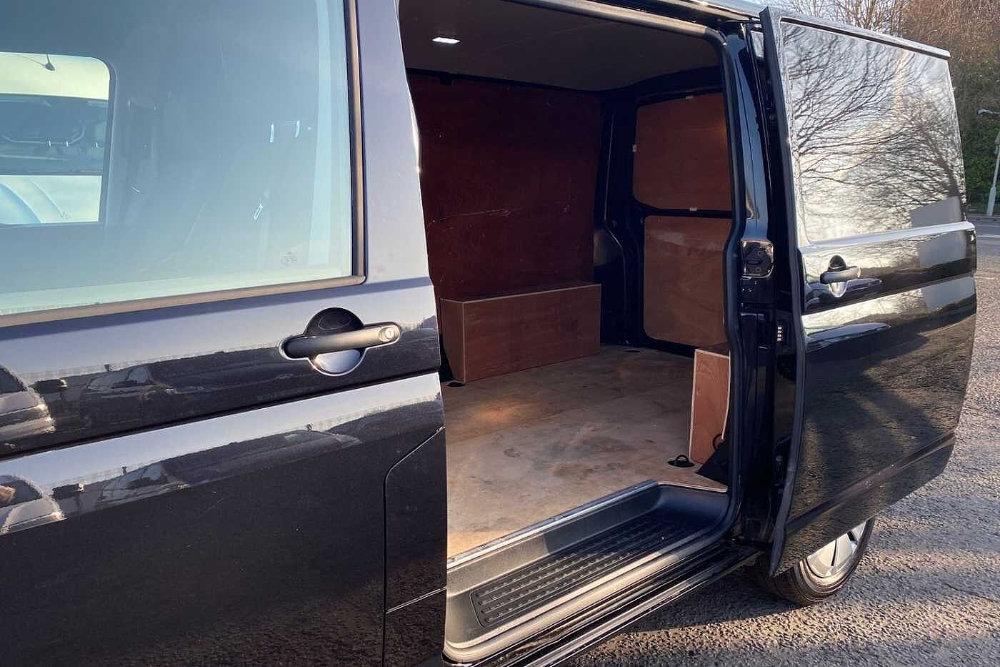 Volkswagen Transporter 2.0 TDI 110 Startline Van