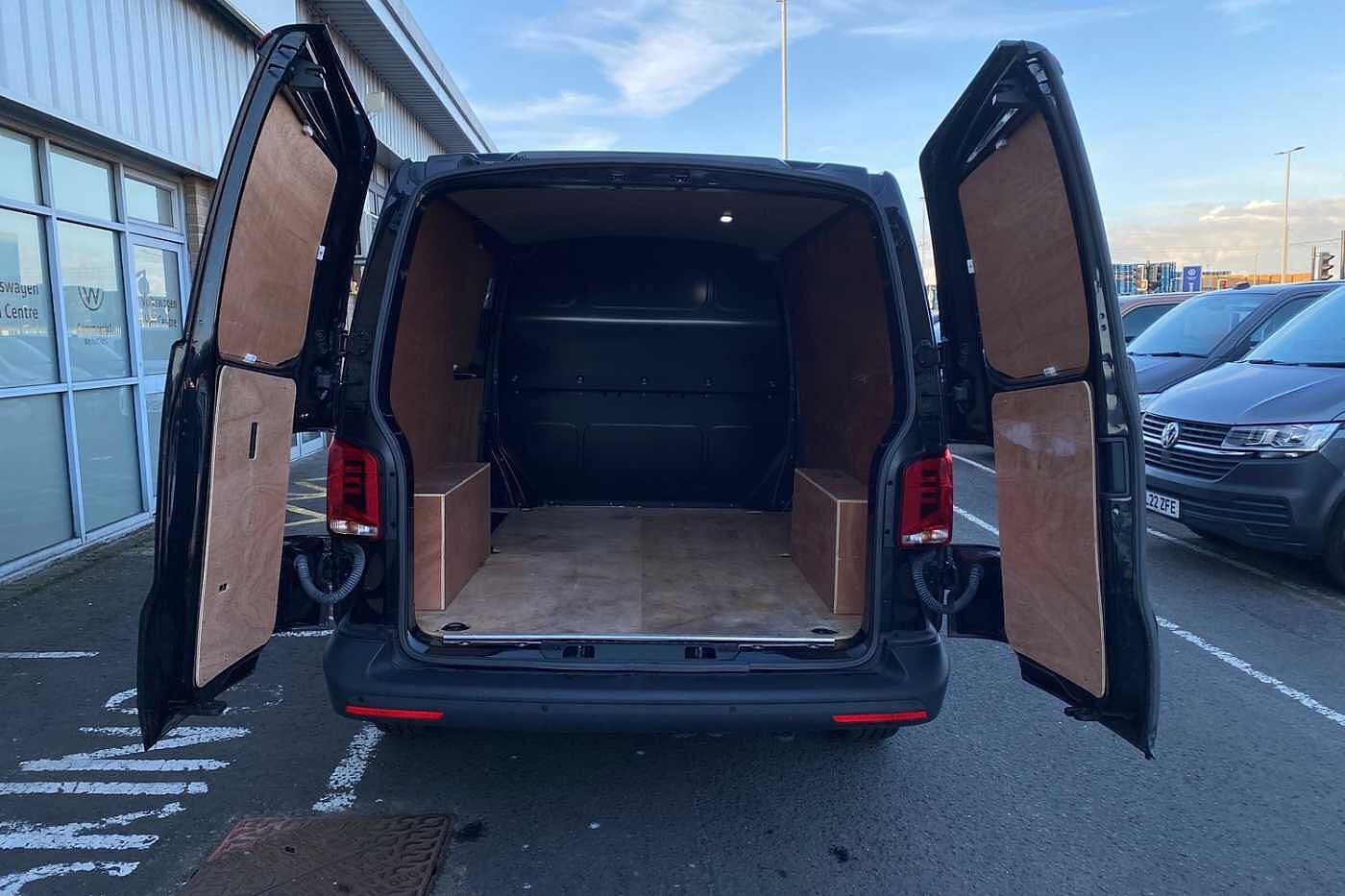 Volkswagen Transporter 2.0 TDI 110 Startline Van